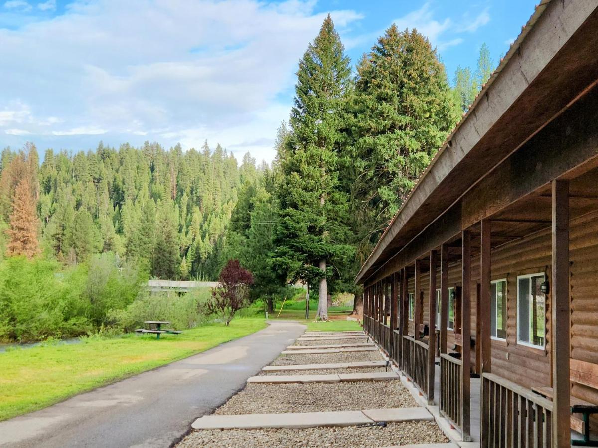Southfork Lodge - Riverside Inn Lowman Exterior photo