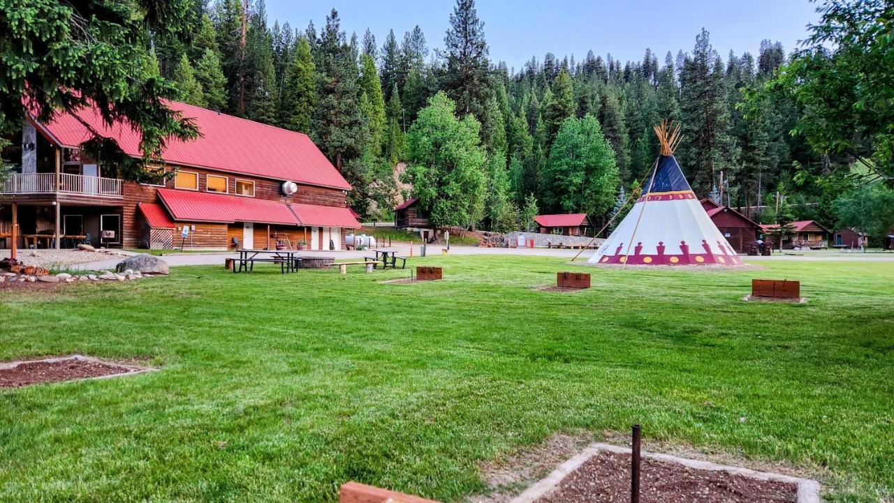Southfork Lodge - Riverside Inn Lowman Exterior photo